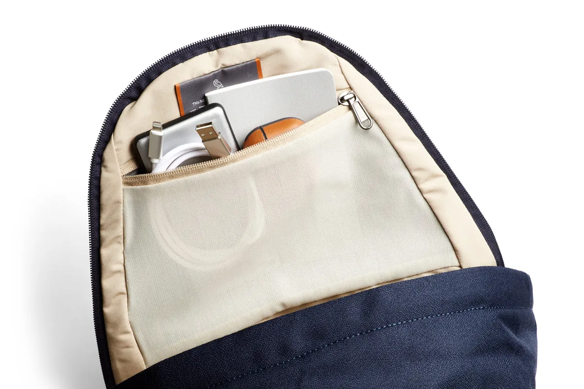 Bellroy Classic Backpack Compact in Navy