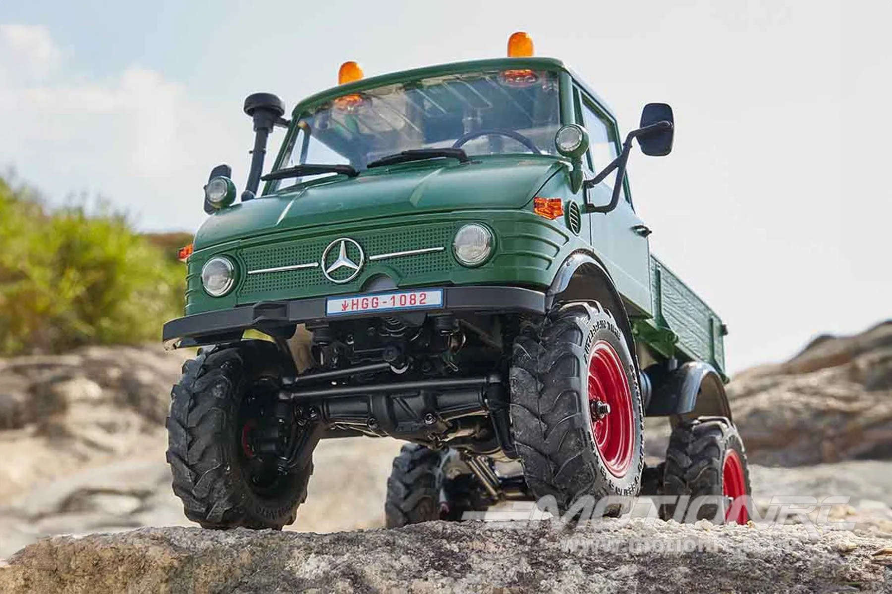 FMS FCX24 Green Mercedes-Benz Unimog 421 1/24 Scale 4WD Crawler - RTR
