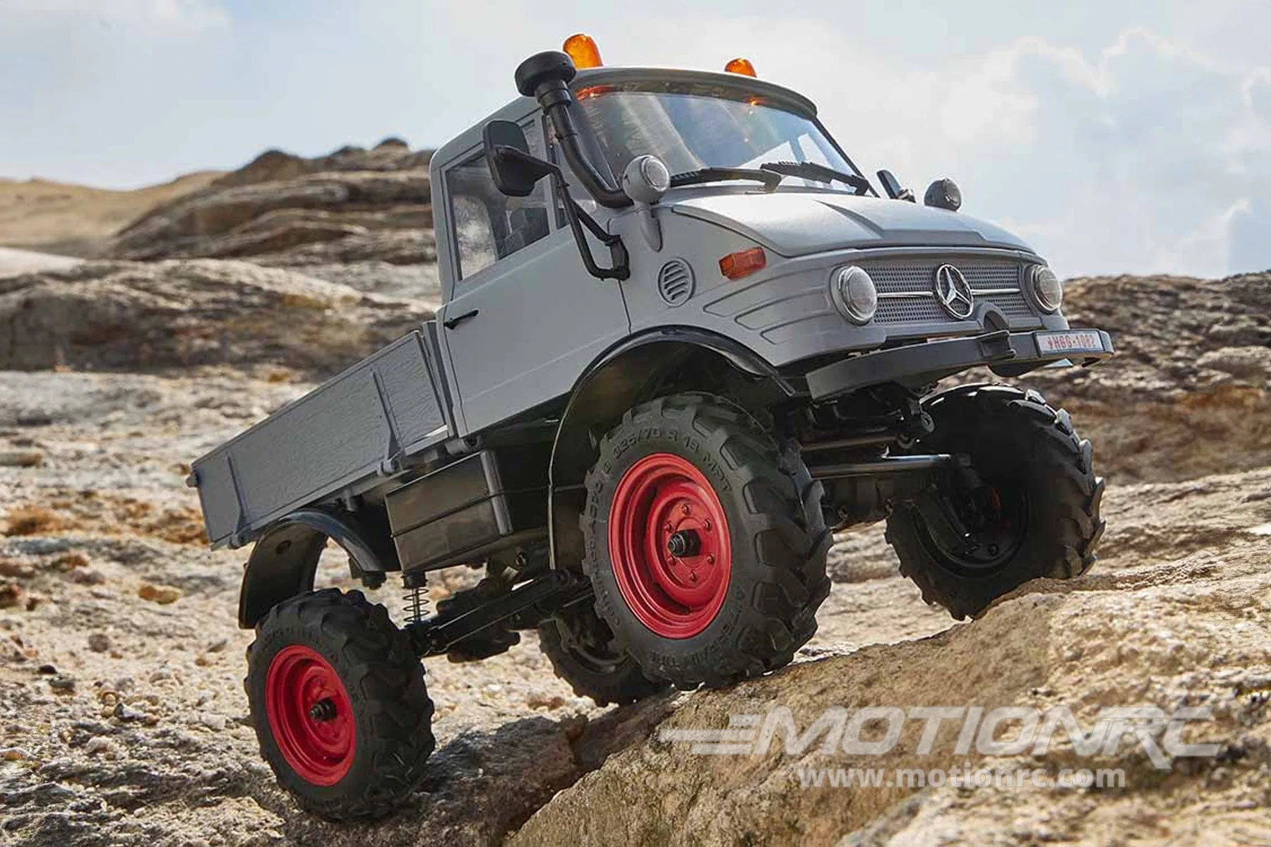 FMS FCX24 Grey Mercedes-Benz Unimog 421 1/24 Scale 4WD Crawler - RTR