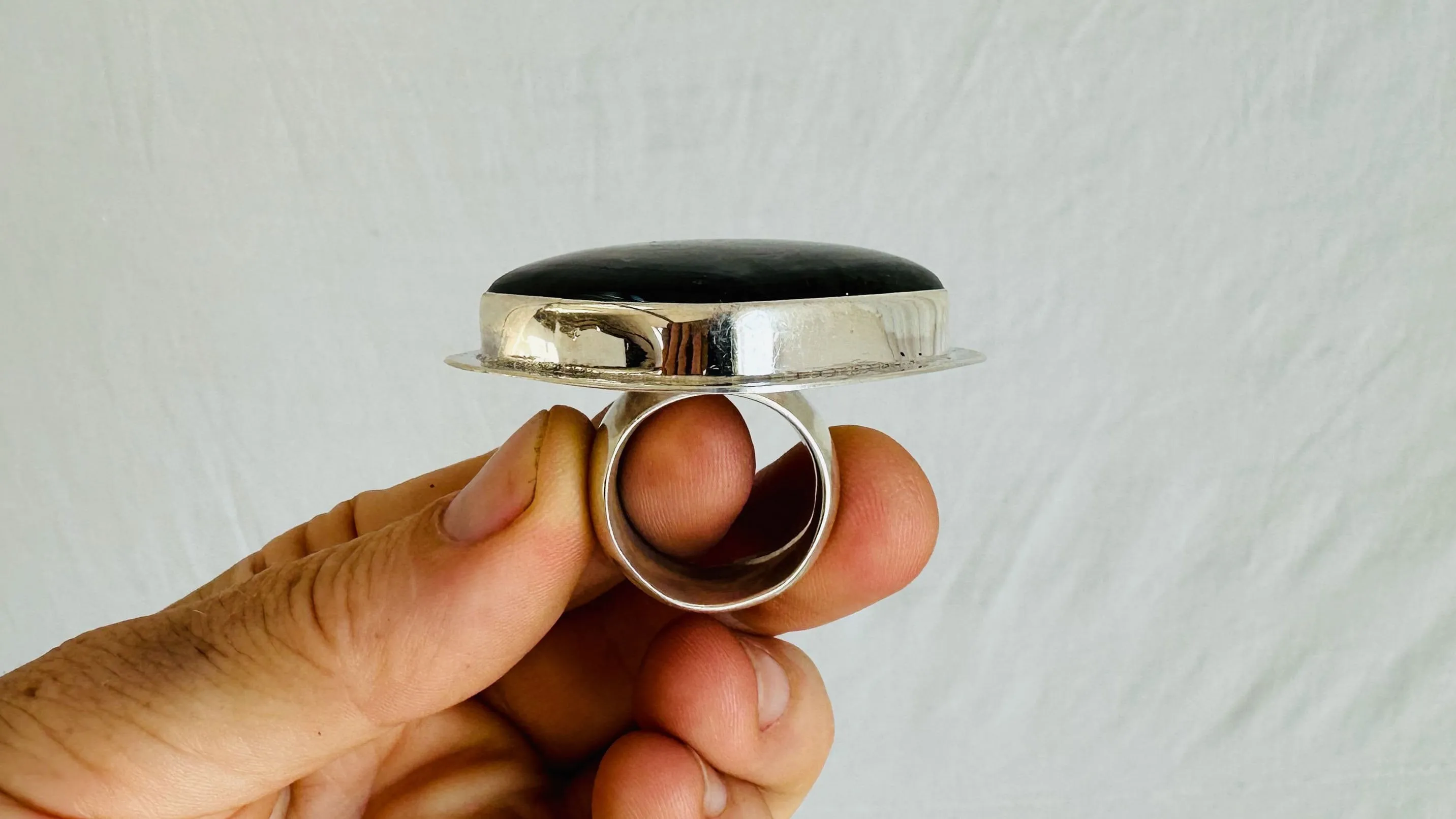 Labradorite Ring. Oversized. Gorgeous Flash. Size 6. 0707