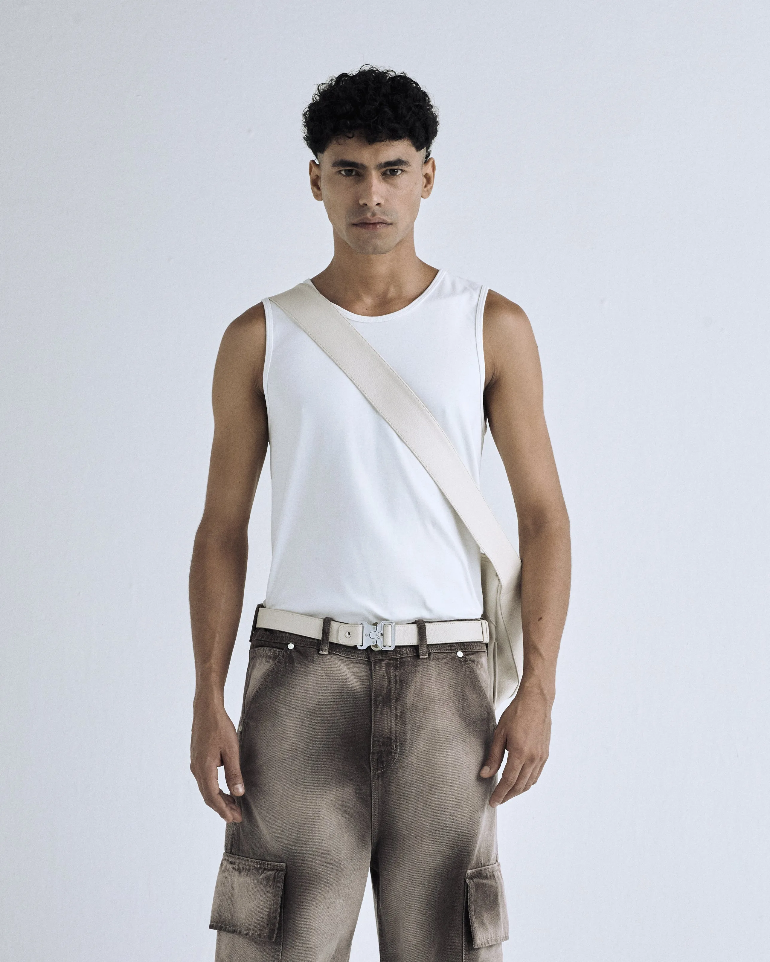 Pack Basics Tank Top V3 White & Basics Synthetic Cargo Short Brown